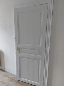 Maison dans centre ville 90m² T4 rénovée , avec garage/buanderie + terrasse +cour interieure +jardin +préau  95000€