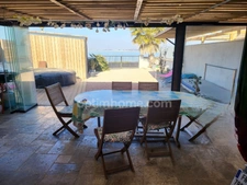 Coup de cœur à Port-de-Bouc - Maison Rénovée, Vue Mer et Proximité Plages !