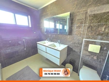 Magnifique propriété de 198 m² avec piscine, jardin, salle de sport avec jaccuzzi et sauna !