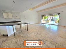 Magnifique propriété de 198 m² avec piscine, jardin, salle de sport avec jaccuzzi et sauna !