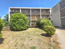 MARIGNANE – Studio rénové avec jardin, balcon et sous-sol de 32,70 m² offrant un fort potentiel !