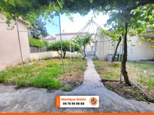 Maison à vendre à Sénas avec hangar attenant de 300 m² – Idéal artisan ou professionnel du bâtiment