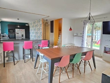 Grande maison familiale T8 avec piscine et jardin – Proche commerces