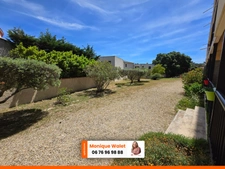  Istres : Appartement T2 Rénové avec Balcon - Calme et proche de la plage !