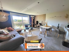 ? Superbe Appartement de 85 m² avec Garage et Balcon à Deux Pas des Plages ! ?