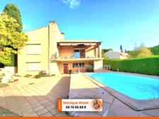 ? Grande maison Spacieuse avec Vue dégagée et Piscine à Saint Mitre les Remparts ? Emplacement Idéal ?