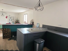 Grande maison familiale T8 avec piscine et jardin – Proche commerces