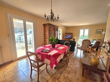 Maison traditionnelle avec piscine à vendre à Fos-sur-Mer – 4 chambres et terrain de 750 m²