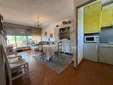 3 pièces Sanary sur mer, proche centre, terrasse 24 m2,  piscine.