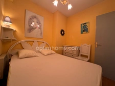 3 pièces Sanary sur mer, proche centre, terrasse 24 m2,  piscine.