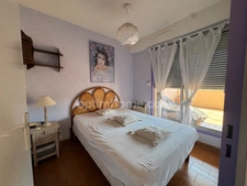 3 pièces Sanary sur mer, proche centre, terrasse 24 m2,  piscine.