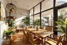 Appartement 104 m2, possibilité studiio indépendant- Véranda,  2 terrasses-jardin, parking privatif, cave