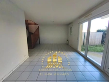MAISON A ETAGE DE  TYPE  4 D’ENVIRON 90 M² + UN GARAGE SUR FARGUES SAINT HILAIRE (33)