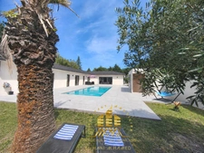 POMPIGNAC – VILLA CONTEMPORAINE AVEC PISCINE ET PRESTATIONS HAUT DE GAMME