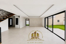 Maison familiale contemporaine avec piscine et jardin – Proche Bordeaux