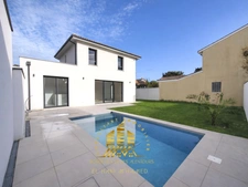 Maison d’architecte contemporaine 2025 avec piscine et garage – Villenave-d’Ornon