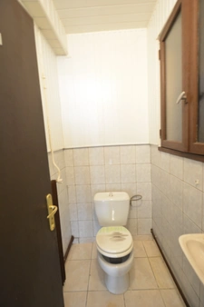 EXCLUSIVITÉ – IMMEUBLE DE RAPPORT AVEC LOCAL COMMERCIAL ET APPARTEMENT T3 À MONTMÉDY (55600)