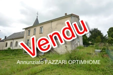 A vendre, proche de la Belgique et du Luxembourg, une maison d’habitation de 185 m² habitable, 5 chambres, sur un beau terrain clos de 692 m² !