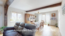 A vendre en exclusivité, proche de la Belgique et du Luxembourg, une spacieuse maison individuelle de plain-pied, d’une surface habitable de 146.93m² (quatre chambres), sur un beau terrain de 2562M²!