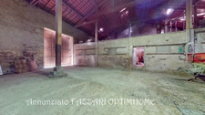 A vendre en exclusivité, proche de la Belgique et du Luxembourg, un ancien corps de ferme de 144 m² habitable avec 400 m² environ de dépendance !