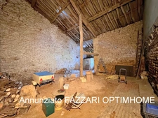 À VENDRE en exclusivité, proche de la Belgique et du Luxembourg, un ancien corps de ferme à Quincy-Landzécourt d’une surface habitable de 134 m² (4 chambres) sur une parcelle d’environ 900 m² !