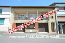 À vendre : Spacieuse maison à Stenay – Rue calme, proche centre-ville – Frontière Belgique / Luxembourg 📍 Stenay (55700) – Meuse – Région Grand Est