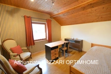 A vendre en exclusivité, Maison 4 façades au calme absolu à Montmédy – Proximité Belgique et Luxembourg – Jardin arboré (7 chambres, 230 m² habitables).
