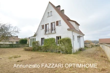 À Vendre en exclusivité, proche de la Belgique et du Luxembourg, une Maison Individuelle de 143 m² habitables, 4 Chambres sur un Grand Terrain 2179 m² 
