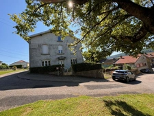 A vendre en exclusivité, proche de la Belgique et du Luxembourg, Maison de village de 113 m² habitable, sur un terrain de 239 m² !