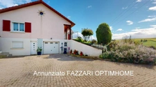 A vendre en exclusivité, proche de la Belgique et du Luxembourg, une spacieuse maison individuelle de plain-pied, d’une surface habitable de 146.93m² (quatre chambres), sur un beau terrain de 2562M²!