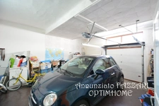 À vendre en exclusivité à Stenay (Meuse) – Spacieuse maison de ville de 235 m² avec garage, cour, 4 chambres et grenier aménageable