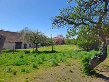 Ancien Corps de ferme de caractère avec dépendances – Terrain de 5960 m² – Proche Belgique & Luxembourg