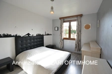 À vendre en exclusivité à Stenay, vaste maison familiale de plain-pied – 175 m² habitables – 5 chambres – terrain 1 528 m²
