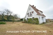 À Vendre en exclusivité, proche de la Belgique et du Luxembourg, une Maison Individuelle de 143 m² habitables, 4 Chambres sur un Grand Terrain 2179 m² 