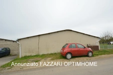 À vendre en exclusivité à Lion-devant-Dun, bâtiment à usage de garages et bureau, surface totale 282 m²!