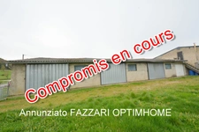 À vendre en exclusivité à Lion-devant-Dun, bâtiment à usage de garages et bureau, surface totale 282 m²!