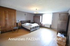 À VENDRE en exclusivité, proche de la Belgique et du Luxembourg, un ancien corps de ferme à Quincy-Landzécourt d’une surface habitable de 134 m² (4 chambres) sur une parcelle d’environ 900 m² !