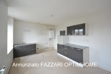 🏛 À VENDRE EN EXCLUSIVITÉ, proche Belgique et Luxembourg, un Immeuble de trois appartements situés à STENAY (55), 255 M² habitables, Idéal investisseur ou résidence principale avec revenus locatifs !
