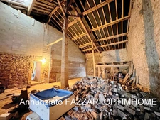 À VENDRE en exclusivité, proche de la Belgique et du Luxembourg, un ancien corps de ferme à Quincy-Landzécourt d’une surface habitable de 134 m² (4 chambres) sur une parcelle d’environ 900 m² !