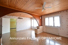 À vendre : Spacieuse maison à Stenay – Rue calme, proche centre-ville – Frontière Belgique / Luxembourg 📍 Stenay (55700) – Meuse – Région Grand Est