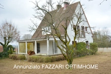 À Vendre en exclusivité, proche de la Belgique et du Luxembourg, une Maison Individuelle de 143 m² habitables, 4 Chambres sur un Grand Terrain 2179 m² 