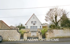 À Vendre en exclusivité, proche de la Belgique et du Luxembourg, une Maison Individuelle de 143 m² habitables, 4 Chambres sur un Grand Terrain 2179 m² 