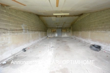 À vendre en exclusivité à Lion-devant-Dun, bâtiment à usage de garages et bureau, surface totale 282 m²!