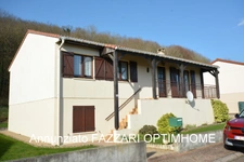 Maison individuelle sur sous-sol complet à Montmédy – 107 m² – 4 chambres – Garage 45 m² – Secteur calme proche Belgique & Luxembourg