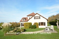 À vendre en exclusivité à Stenay, vaste maison familiale de plain-pied – 175 m² habitables – 5 chambres – terrain 1 528 m²