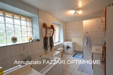 A vendre en exclusivité, proche de la Belgique et du Luxembourg, une agréable maison de village rénovée de 153 m² habitable, 3 chambres, l’ensemble sur une parcelle de 375 m² !
