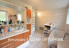 A vendre en exclusivité, proche de la Belgique et du Luxembourg, une agréable maison de village rénovée de 153 m² habitable, 3 chambres, l’ensemble sur une parcelle de 375 m² !