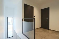 Vous rêvez d’une maison moderne aux finitions premium à Florange ? Cette pépite de 2023 avec cuisine haut de gamme et verrières design va vous séduire !