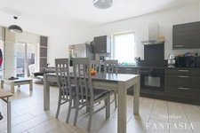 Il a tout pour plaire : appartement 2 pièces de 59,37 m² avec terrasse, garage et stationnements à Escherange
