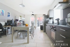 Il a tout pour plaire : appartement 2 pièces de 59,37 m² avec terrasse, garage et stationnements à Escherange